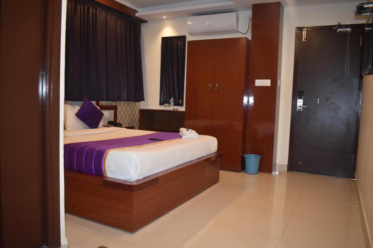 Hotel Ur Comforts Jayanagar Bangalore Exterior foto