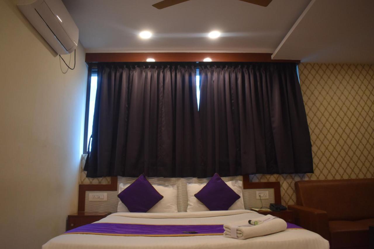 Hotel Ur Comforts Jayanagar Bangalore Exterior foto