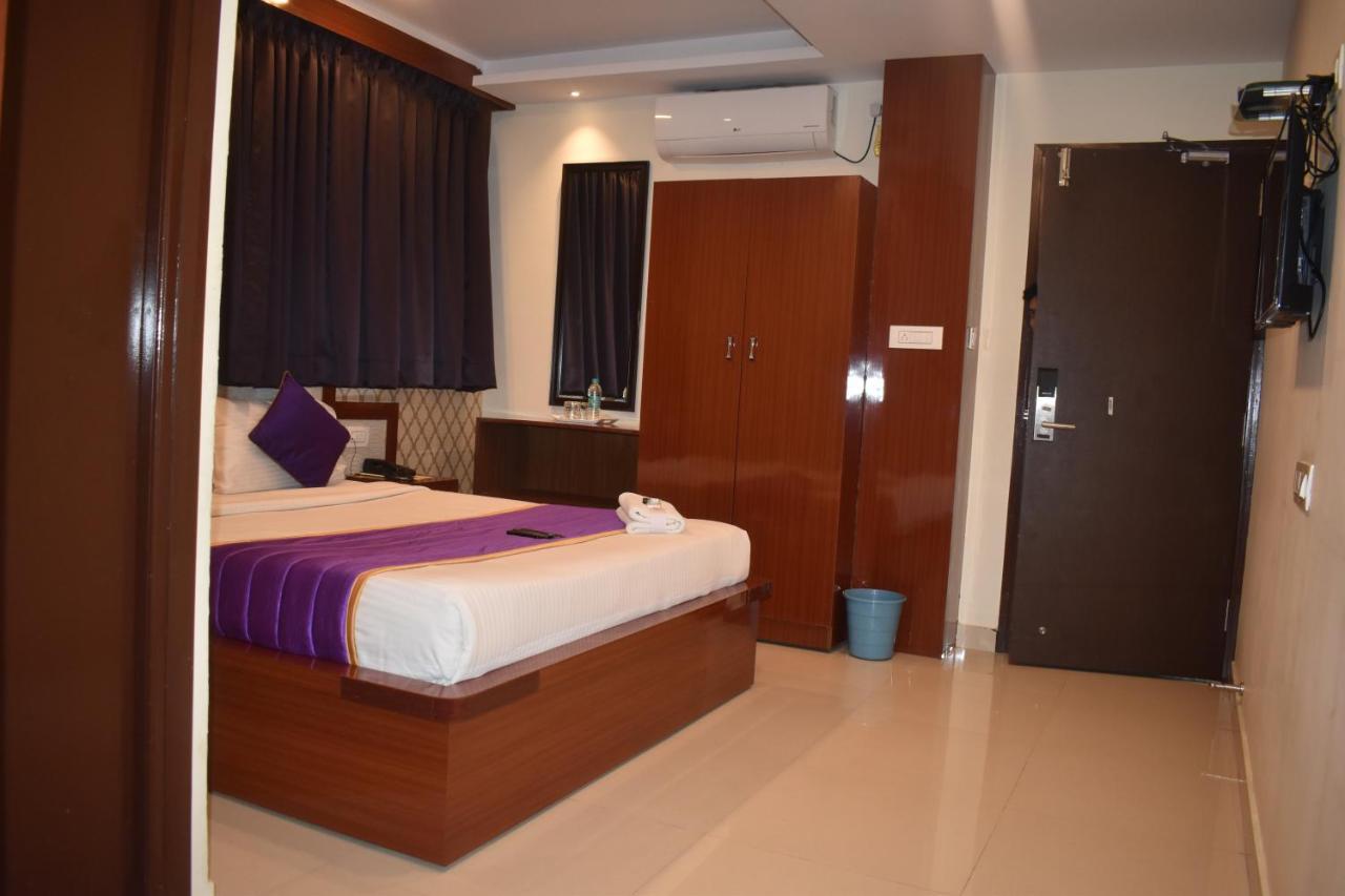 Hotel Ur Comforts Jayanagar Bangalore Exterior foto